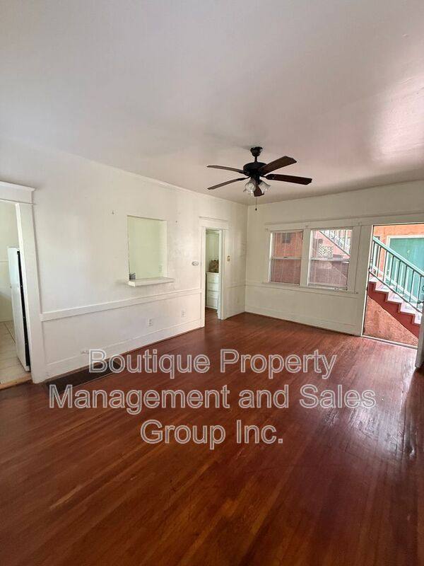 Apartment for rent at 1614 E Broadway #7, Long Beach, CA 90802