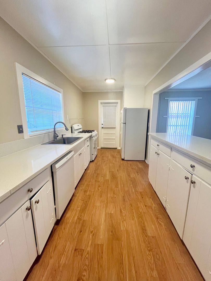 Apartment for rent at 264 Avalon Dr, Vista, CA 92084