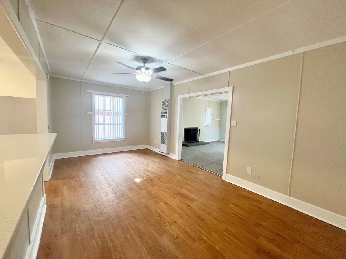 Apartment for rent at 264 Avalon Dr, Vista, CA 92084