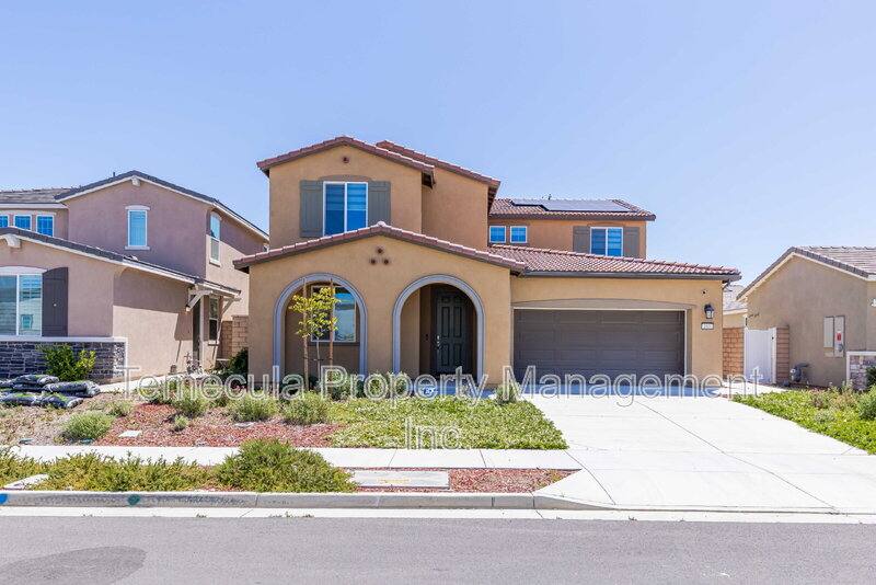 House for rent at 1816 Tapaderos St, Hemet, CA 92545