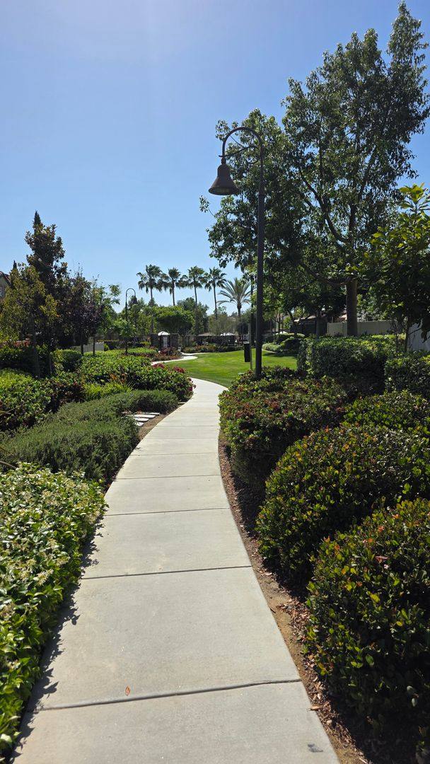 Townhouse for rent at 44096 Calle Allicante, Temecula, CA 92592
