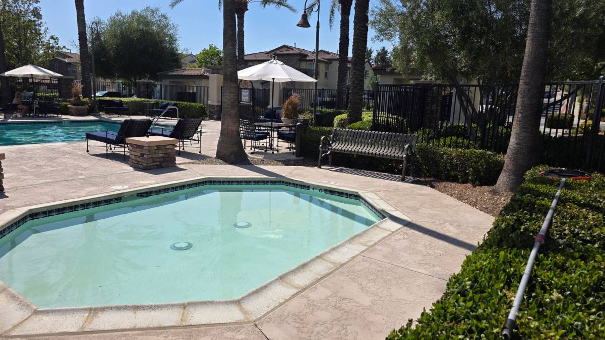 Townhouse for rent at 44096 Calle Allicante, Temecula, CA 92592