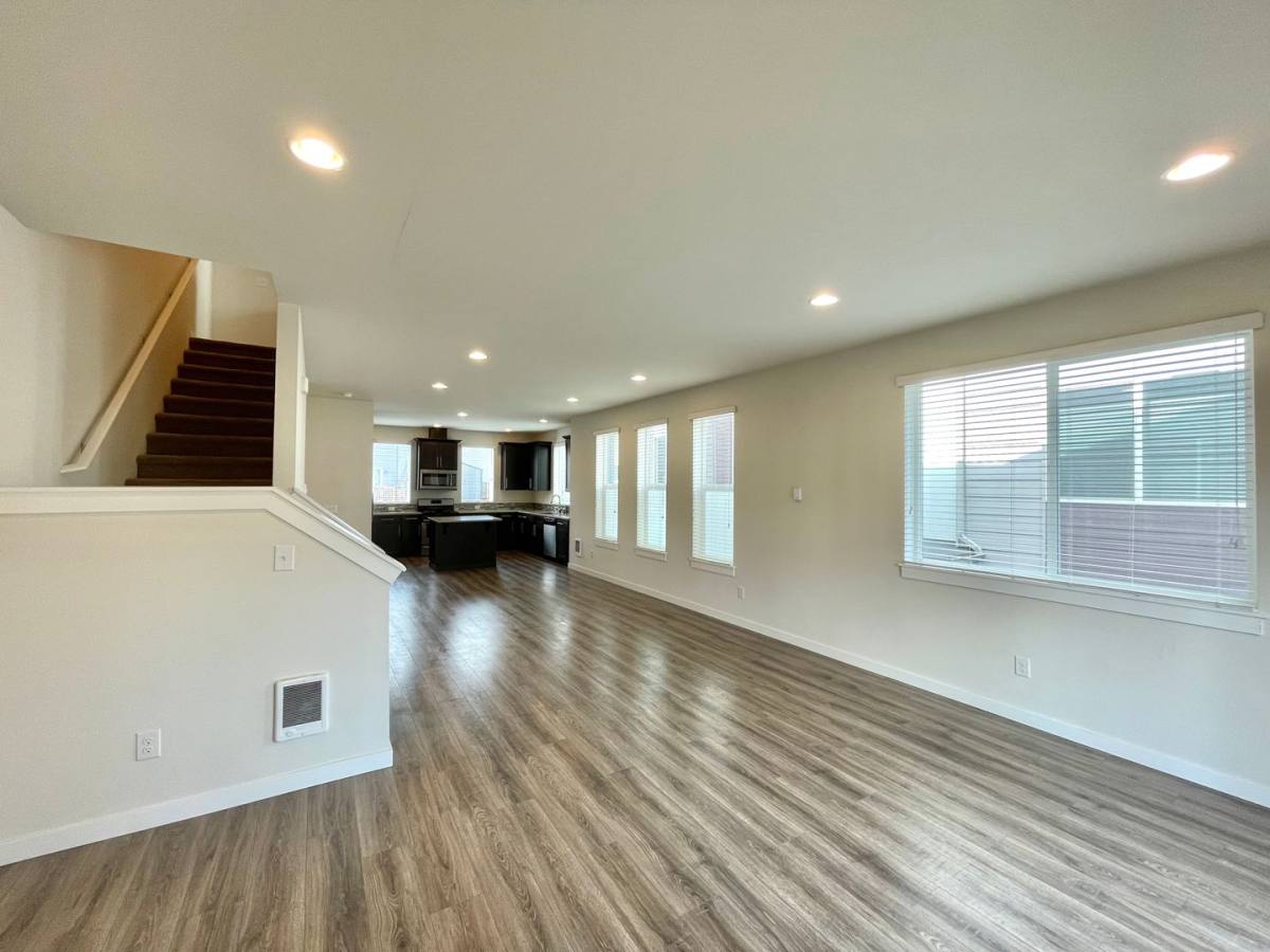 Townhouse for rent at 1921 129th Place SW, Everett, WA 98204