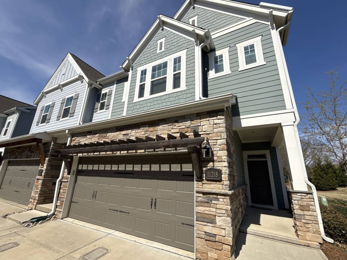 Townhouse for rent at 11218 Cobb Creek Court, Charlotte, NC 28277