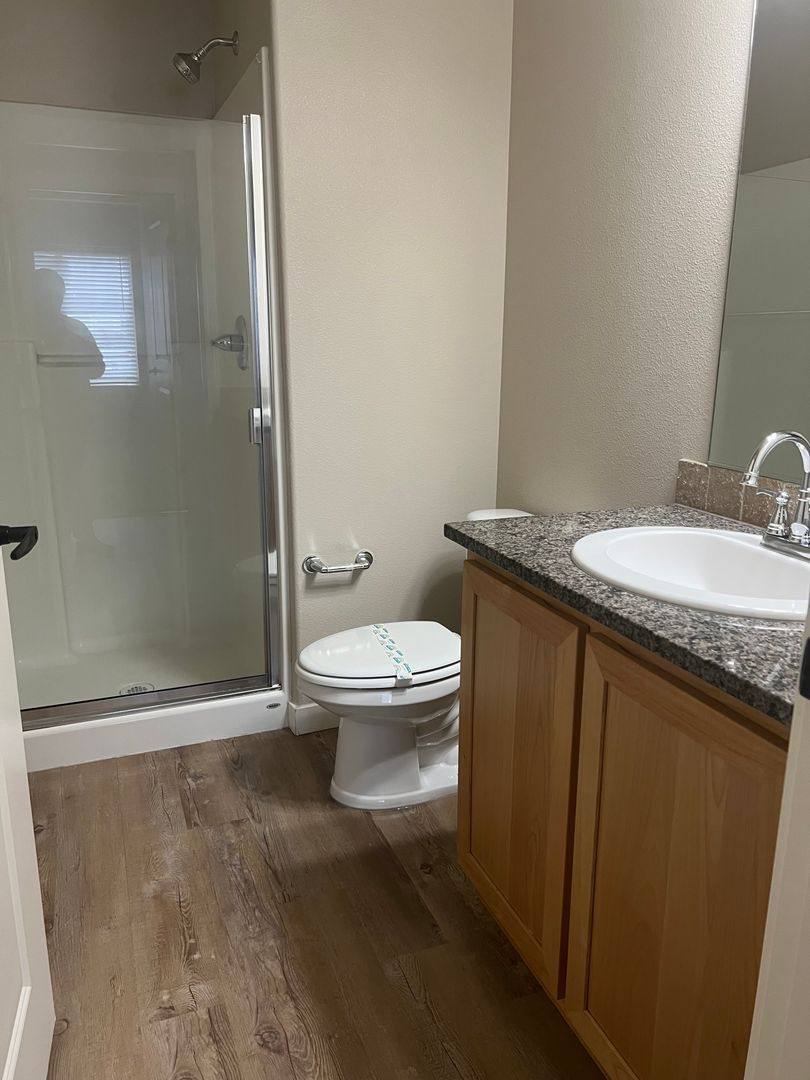Apartment for rent at 608 NE 86th St, Vancouver, WA 98665