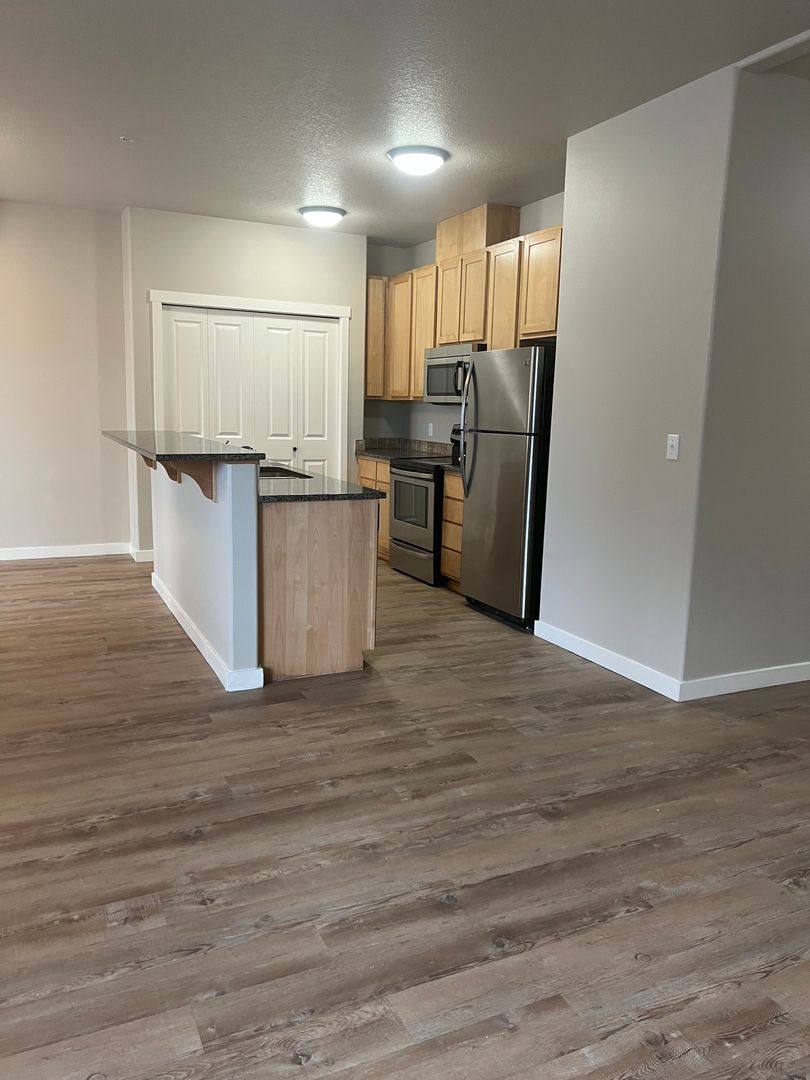 Apartment for rent at 608 NE 86th St, Vancouver, WA 98665