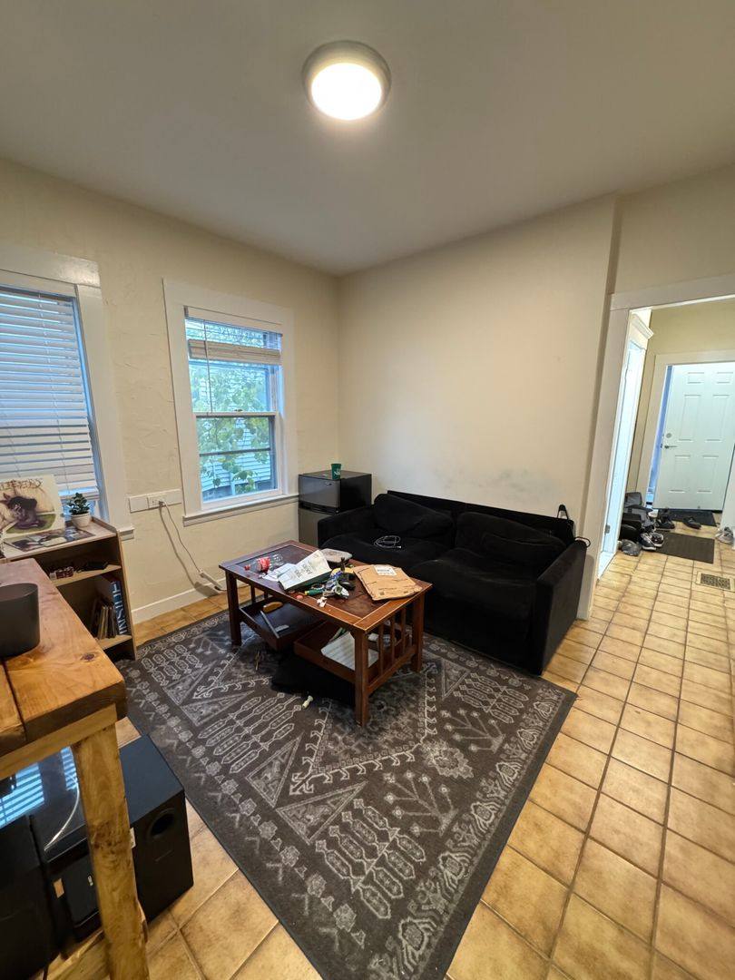 Apartment for rent at 73 Brighton Ave #15, Allston, MA 02134