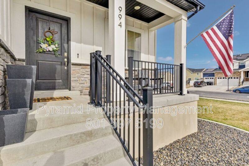 House for rent at 994 S 4090 W, Syracuse, UT 84075