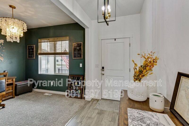 House for rent at 994 S 4090 W, Syracuse, UT 84075