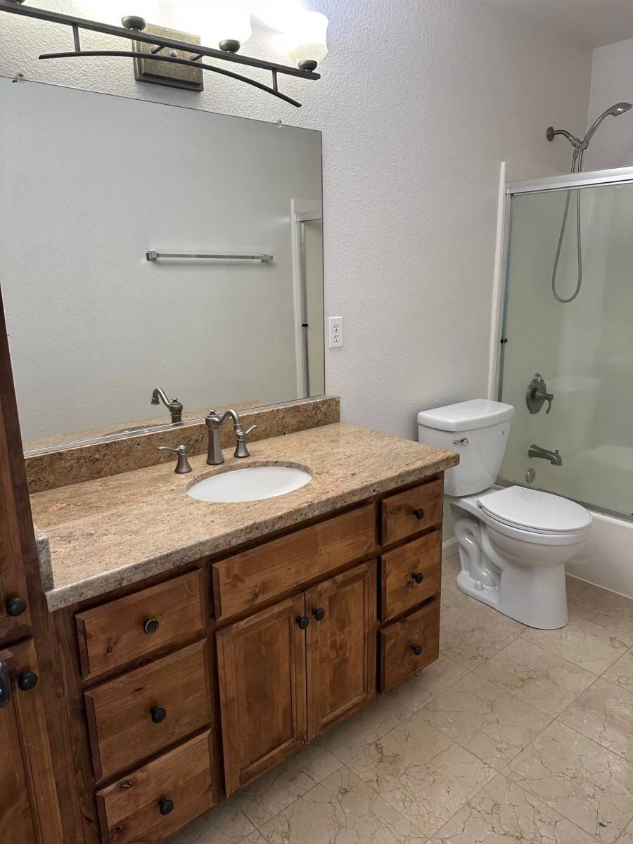 Apartment for rent at 502 N Mercey Springs Rd, Los Banos, CA 93635