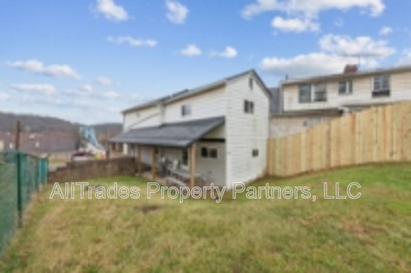 House for rent at 408 Chestnut St, McKeesport, PA 15132