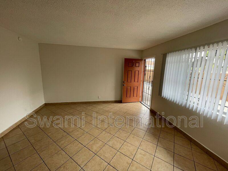 Apartment for rent at 7716 S Figueroa St #4, Los Angeles, CA 90003