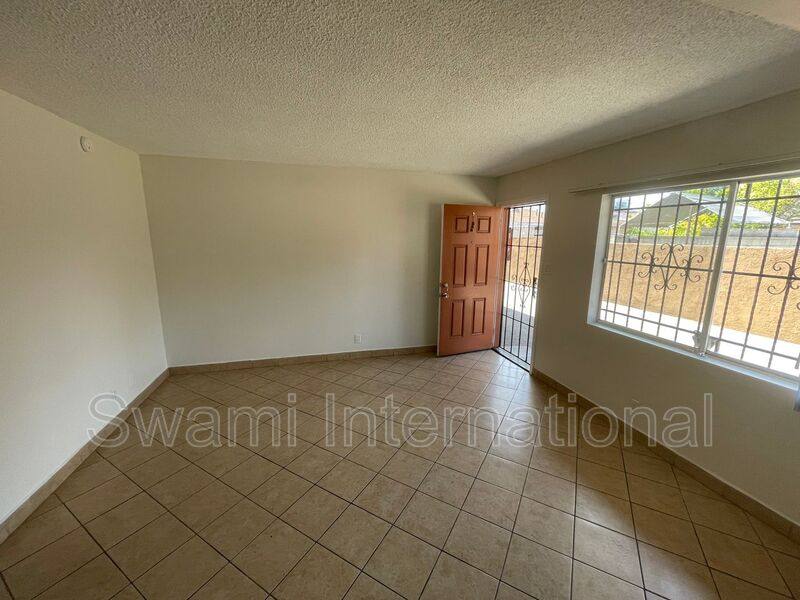 Apartment for rent at 7716 S Figueroa St #4, Los Angeles, CA 90003