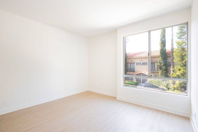 Apartment for rent at 1616 N Serrano Ave #309, Los Angeles, CA 90027
