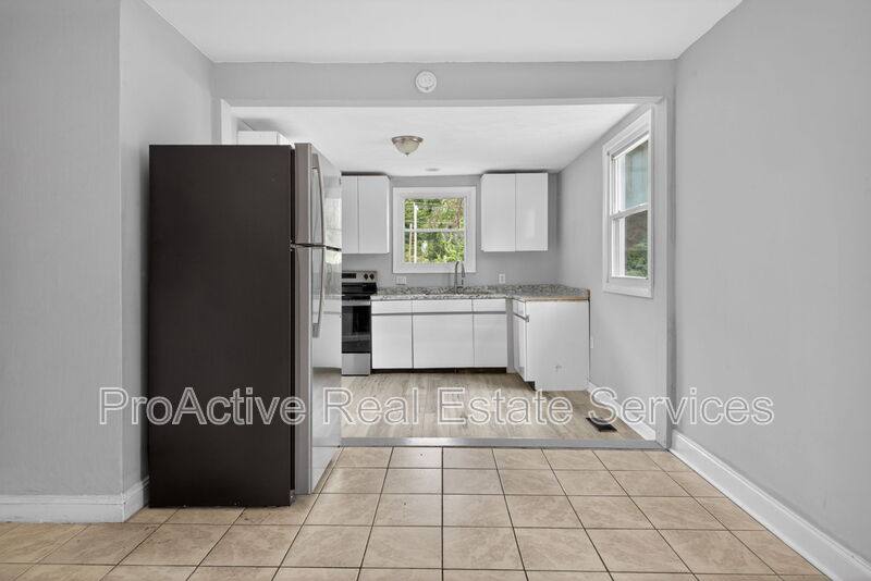 House for rent at 900 Partridge Ave, Chesapeake, VA 23324