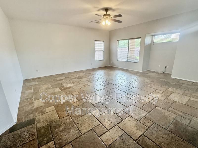 House for rent at 34308 N 26th Ave, Phoenix, AZ 85085