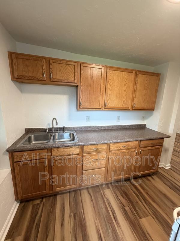Apartment for rent at 527 Duquesne Ave #1, Trafford, PA 15085