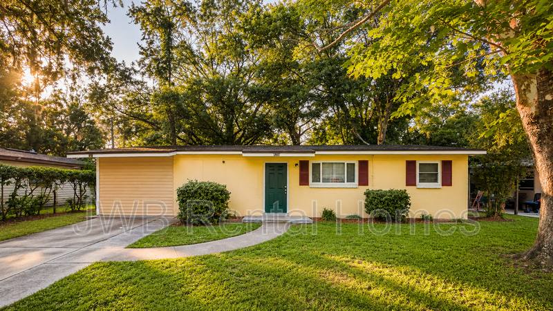 House for rent at 4503 Melvin Circle W, Jacksonville, FL 32210