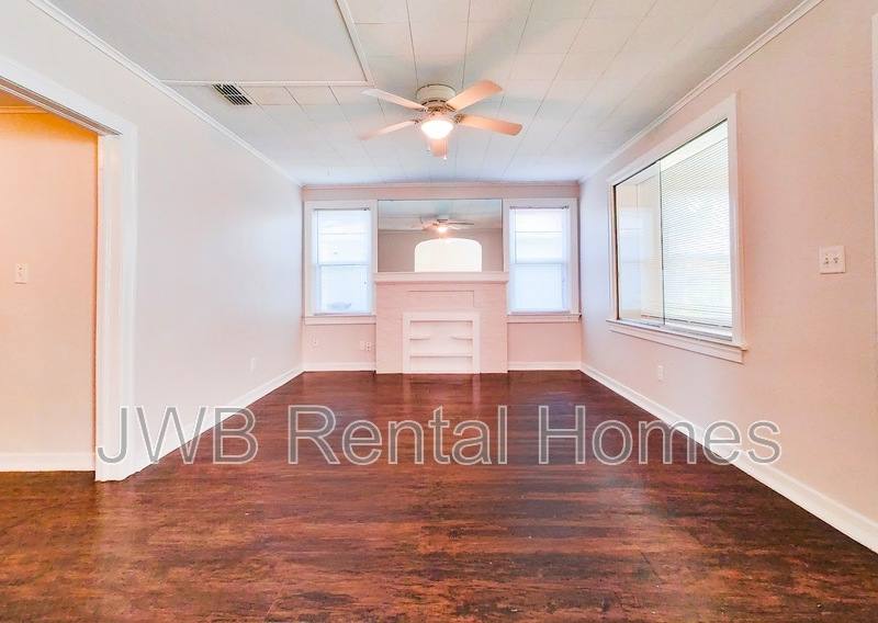 House for rent at 425 47th St W, Jacksonville, FL 32208