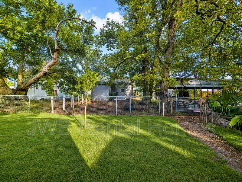 House for rent at 1923 Broadway Ave, Jacksonville, FL 32209