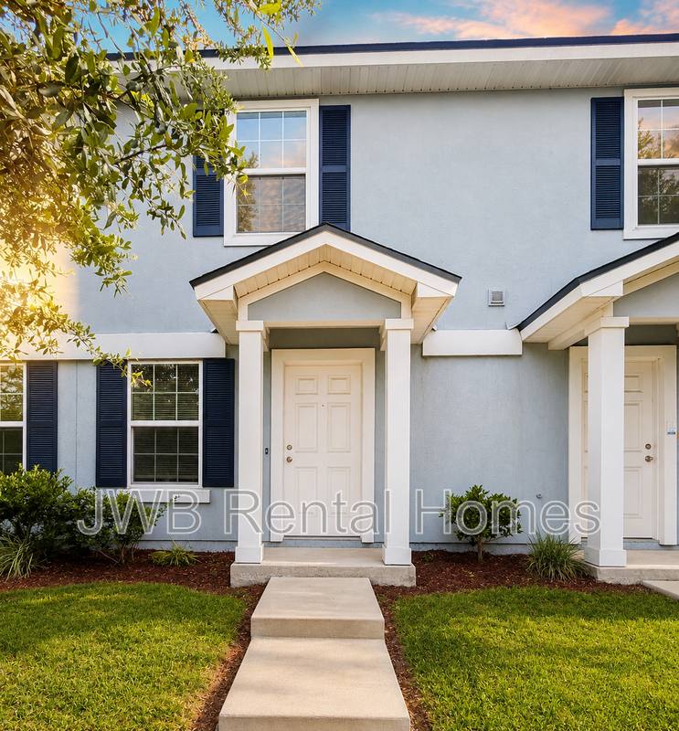 Townhouse for rent at 8460 McGirts Village Lane, Jacksonville, FL 32210
