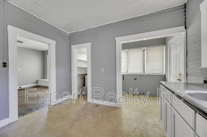 House for rent at 608 5th Ave, Birmingham, AL 35228