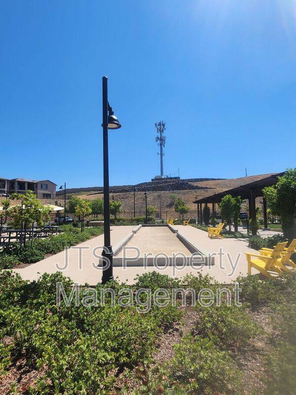 House for rent at 3217 Sunny Gate Lane, Folsom, CA 95630