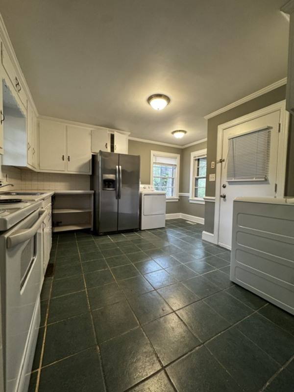 House for rent at 2414 Slay Dr, Greenville, NC 27858