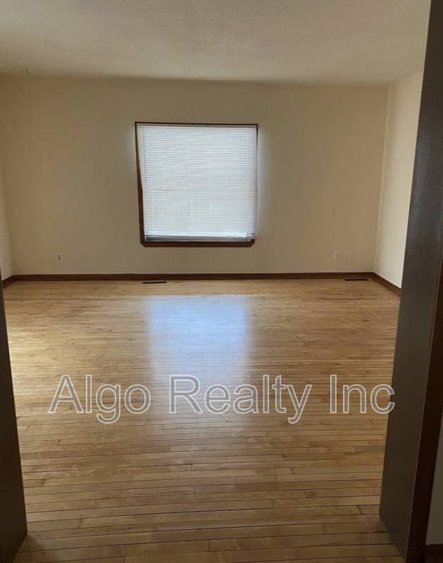 Apartment for rent at 4638 Camden Ave N #1, Minneapolis, MN 55412