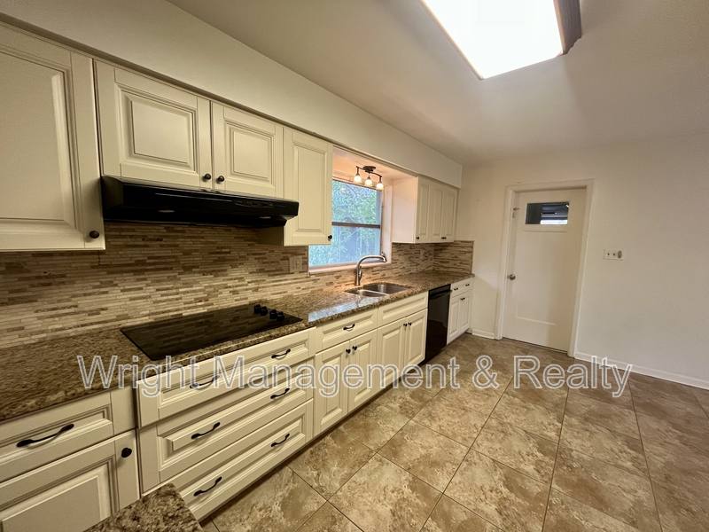 Apartment for rent at 58 Arnoni Dr, Dunedin, FL 34698