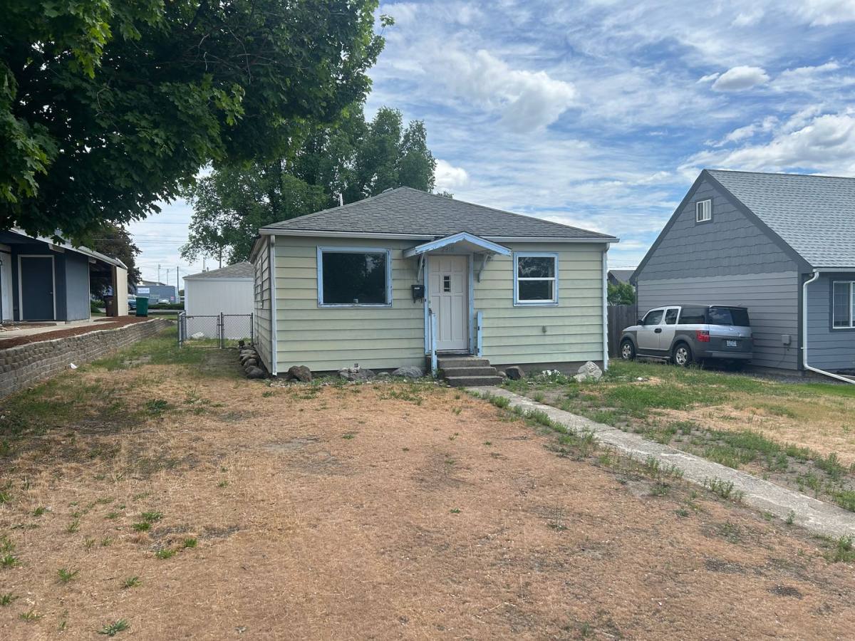 House for rent at 2918 N Hamilton, Spokane, WA 99207