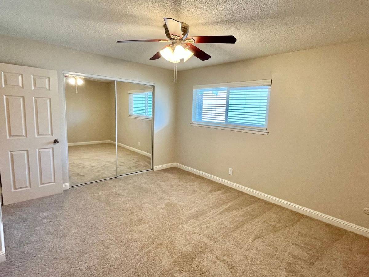 Apartment for rent at 5981 Lake Crest Way, Sacramento, CA 95822