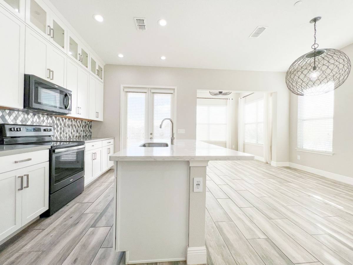 Townhouse for rent at 8168 Elion St - Orlando, Floor, Orlando, FL 32827