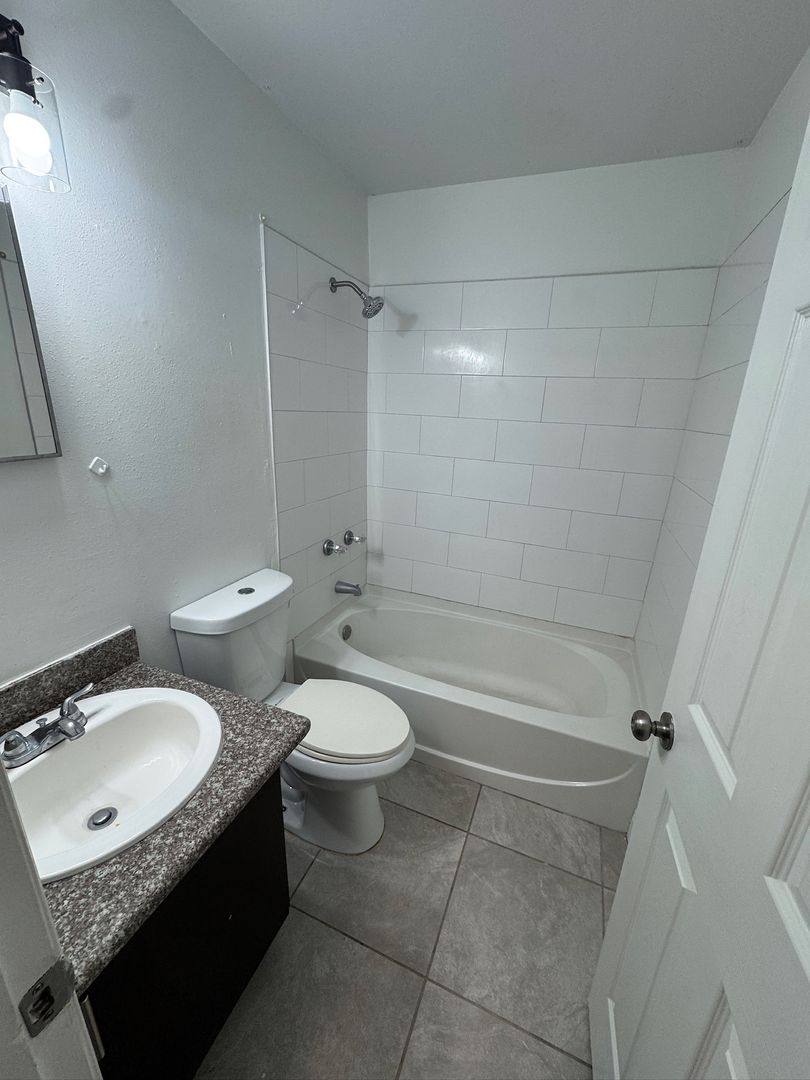 Apartment for rent at 1197 Bentley Rd, Leesburg, FL 34748