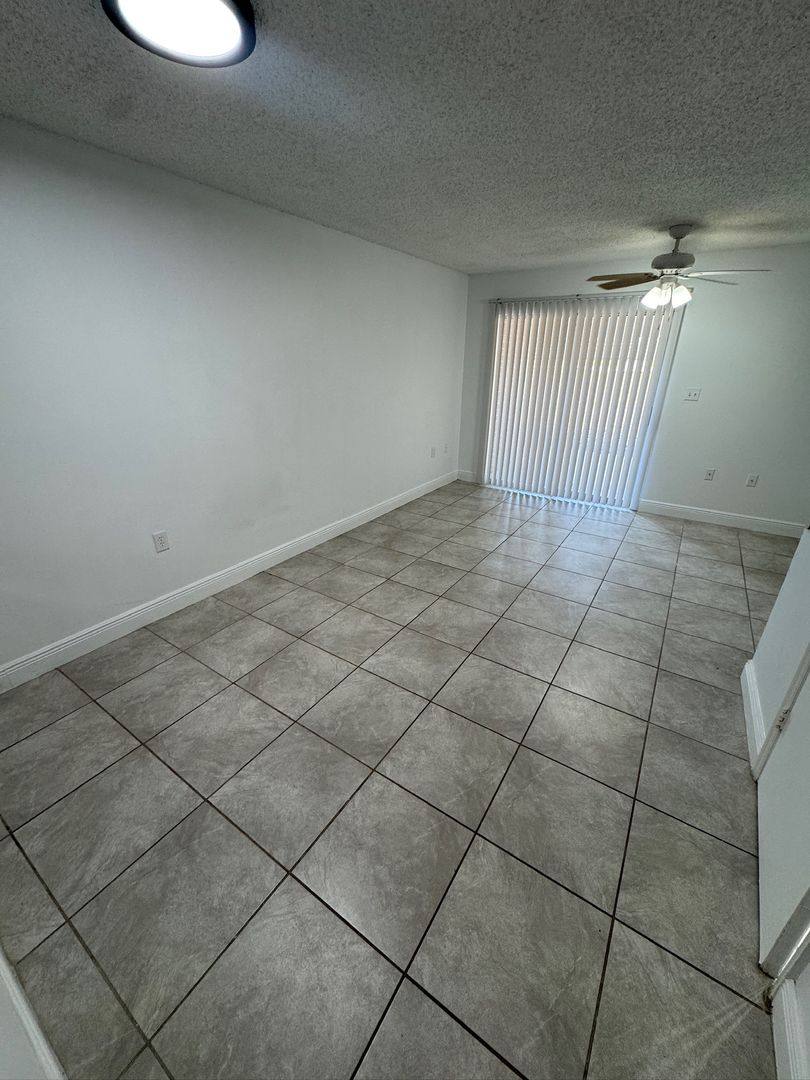 Apartment for rent at 1197 Bentley Rd, Leesburg, FL 34748