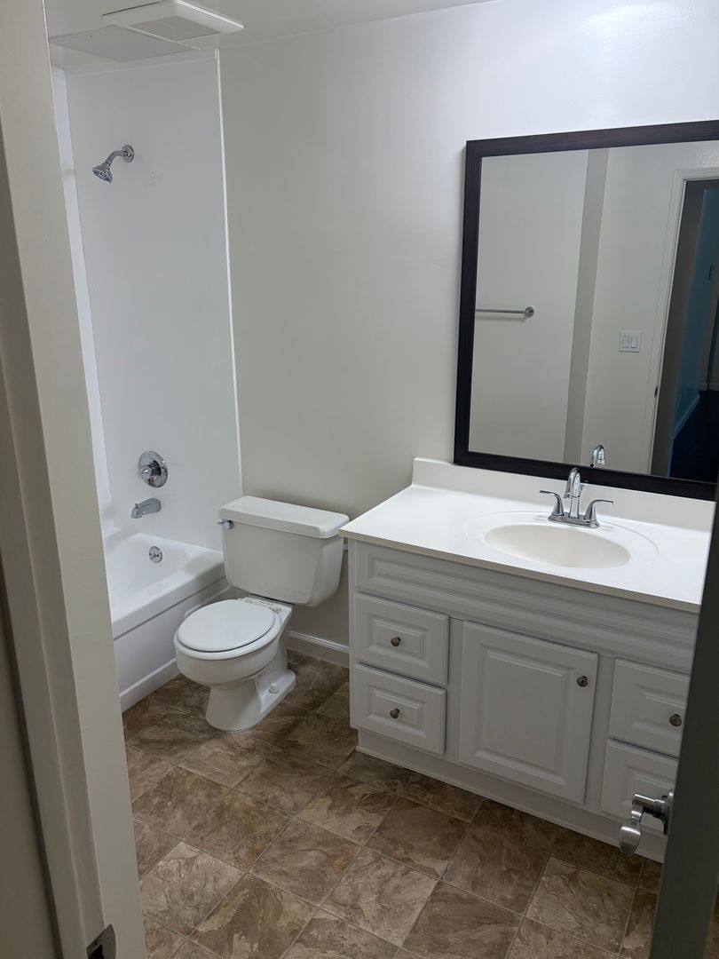 Apartment for rent at 665 W Sierra Madre Blvd, Sierra Madre, CA 91024
