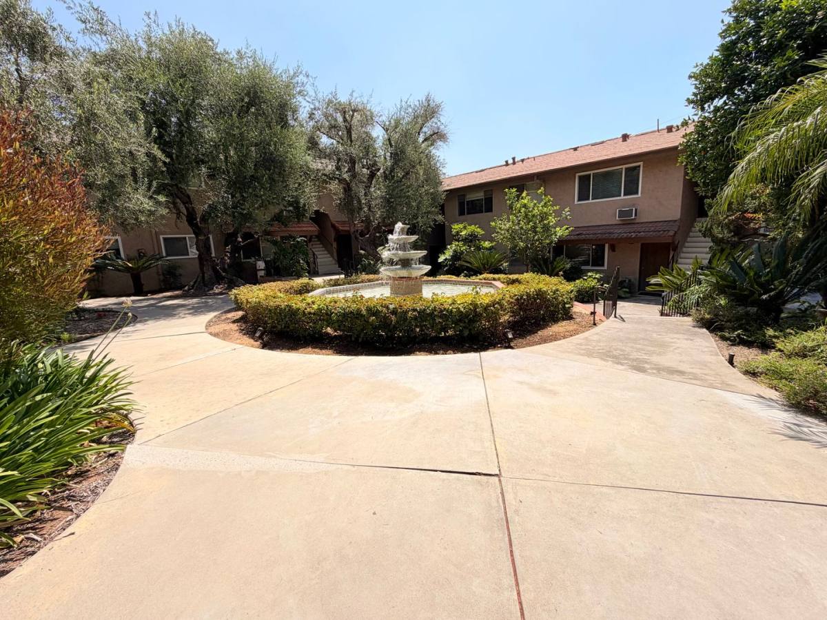 Apartment for rent at 665 W Sierra Madre Blvd, Sierra Madre, CA 91024