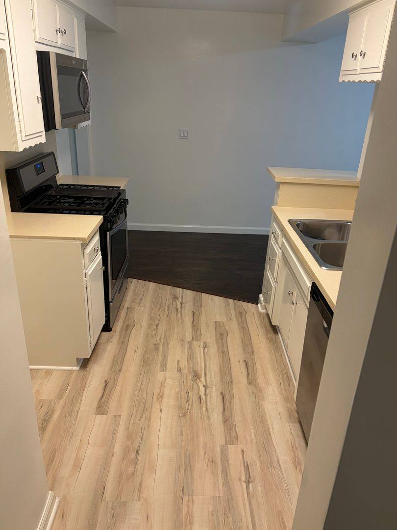 Apartment for rent at 665 W Sierra Madre Blvd, Sierra Madre, CA 91024