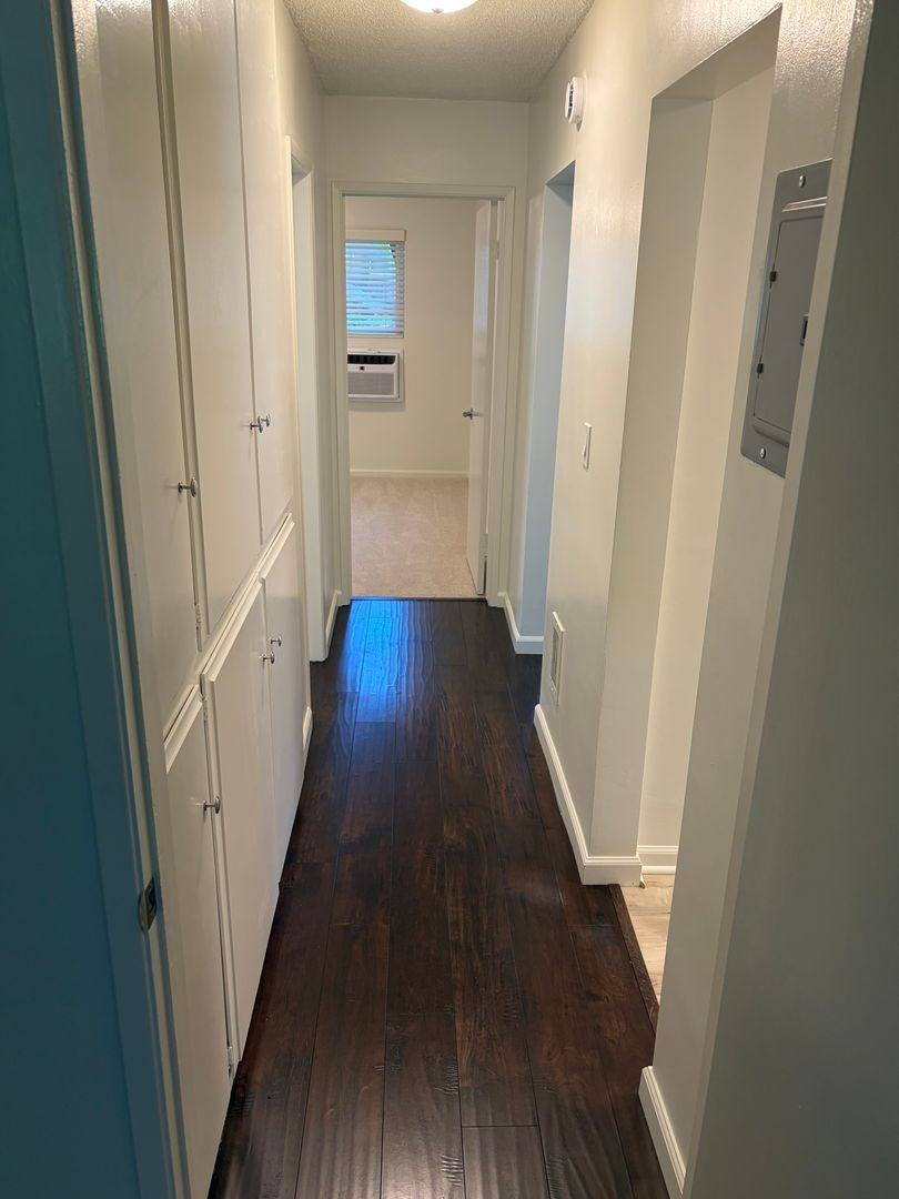 Apartment for rent at 665 W Sierra Madre Blvd, Sierra Madre, CA 91024