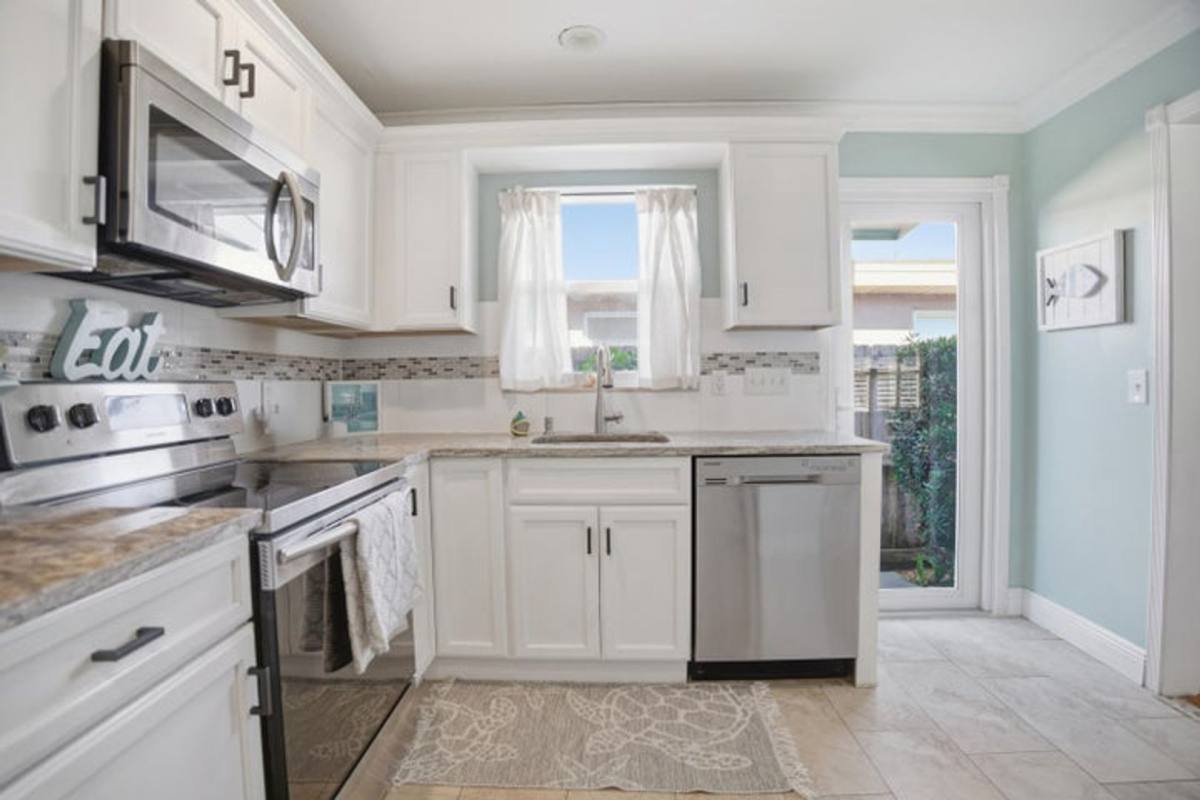 House for rent at 525 N L St, Lake Worth Beach, FL 33460