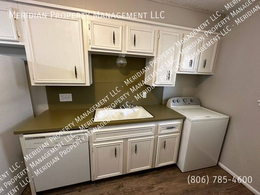 Apartment for rent at 7303 Ave X, Lubbock, TX 79423