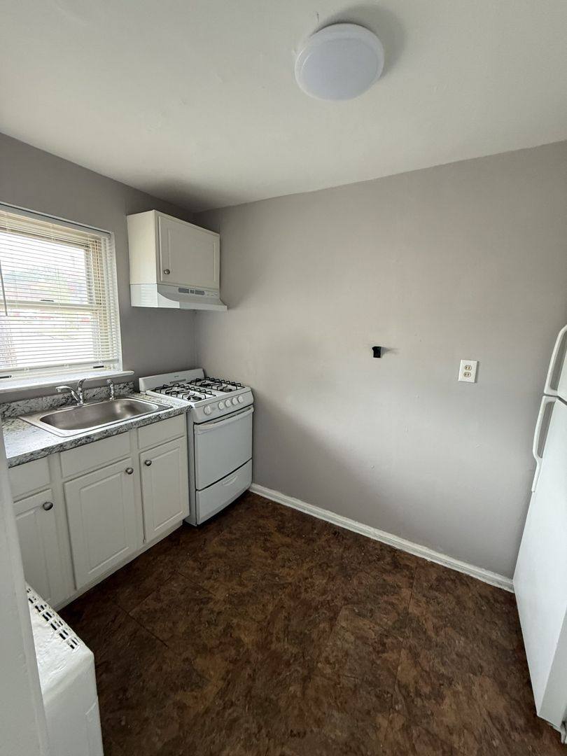 Apartment for rent at 712 Chester Pike, Ridley Park, PA 19078