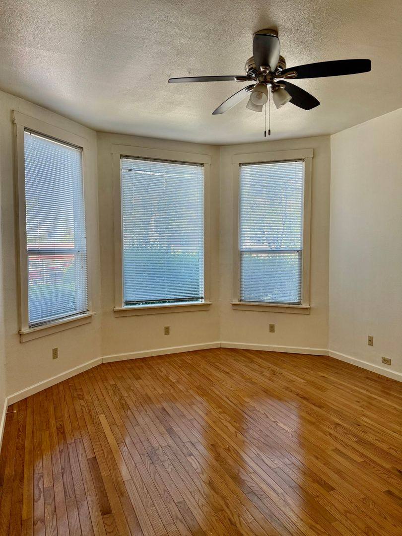 Apartment for rent at 20-32 S Porter St, Portland, OR 97201