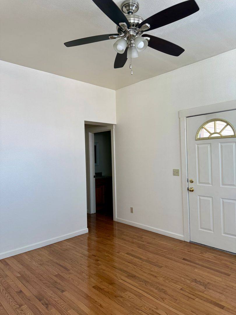 Apartment for rent at 20-32 S Porter St, Portland, OR 97201