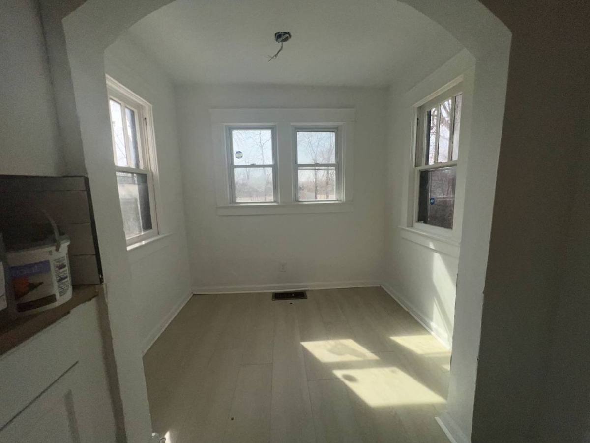 House for rent at 1055 W 12th St, Lorain, OH 44052