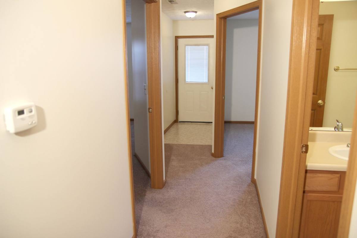Apartment for rent at 107 Brookside Dr, Anna, OH 45302