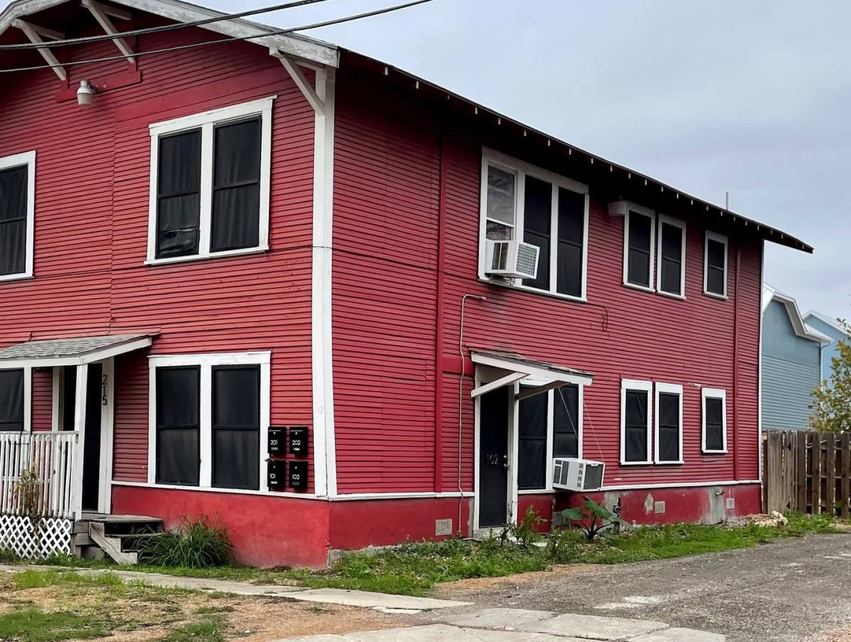 Apartment for rent at 215 Paschal St, San Antonio, TX 78212