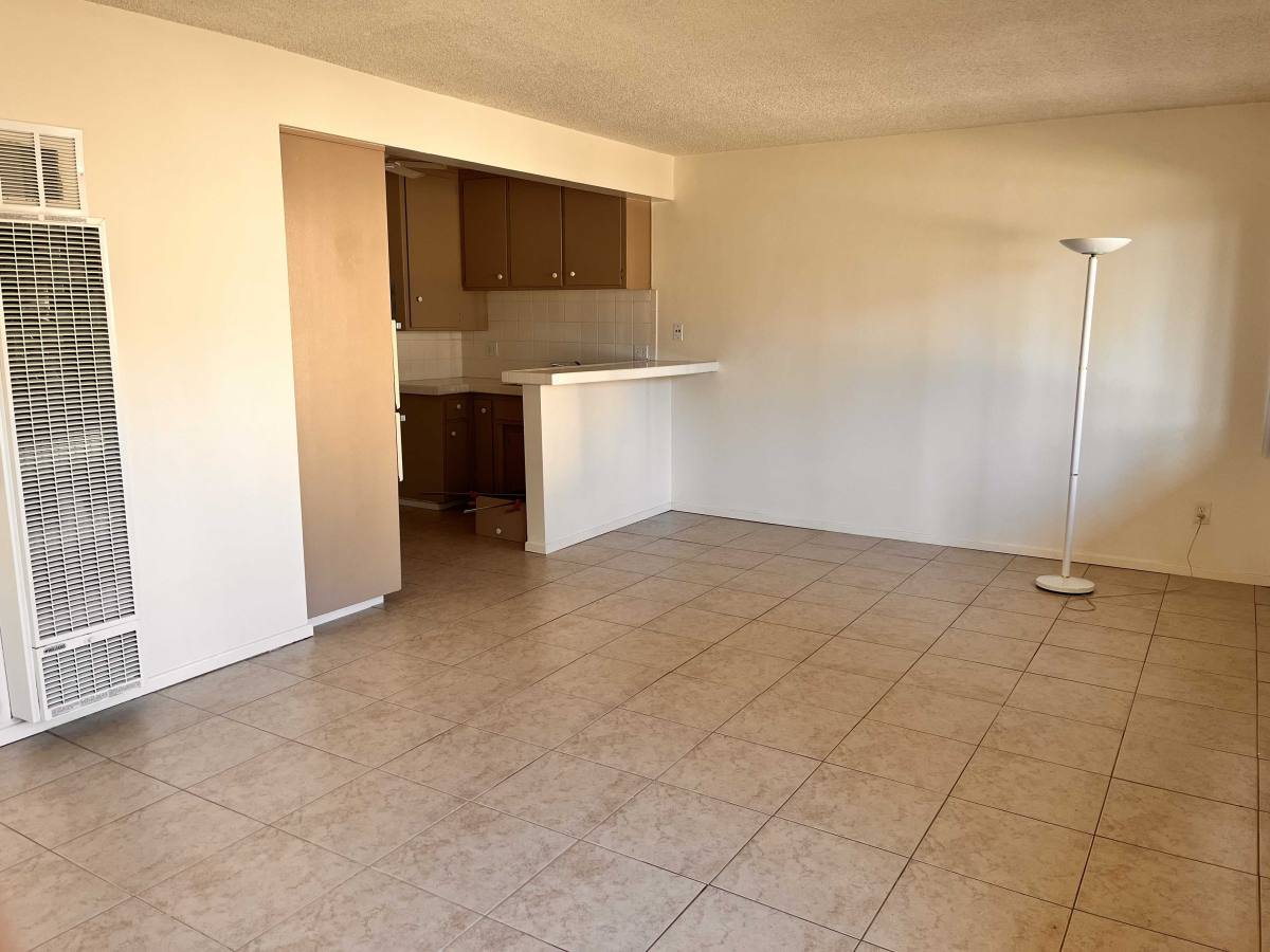Apartment for rent at 9381 Cellini Ave #3, Garden Grove, CA 92841