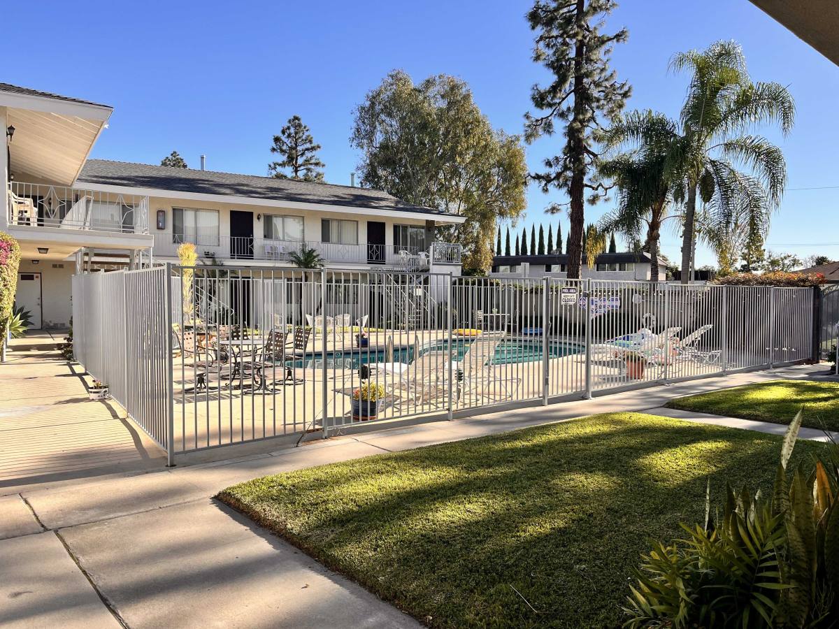 Apartment for rent at 9381 Cellini Ave #3, Garden Grove, CA 92841