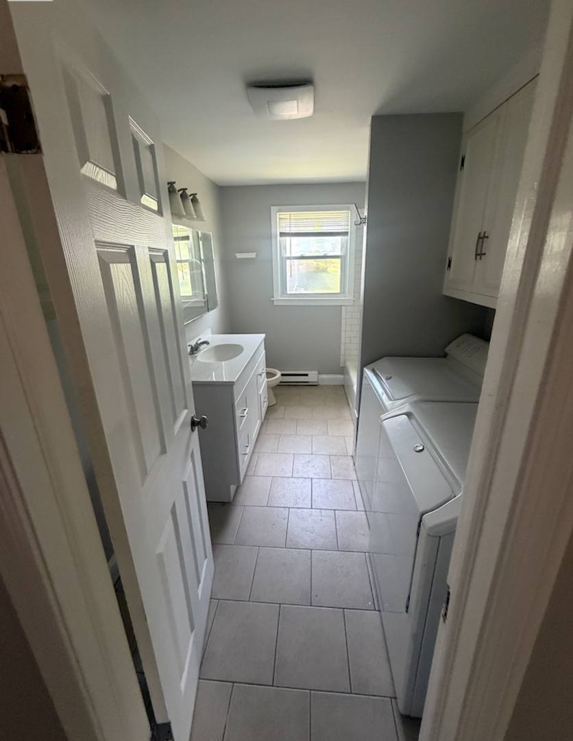 Apartment for rent at 193 Newell Ave, Bristol, CT 06010